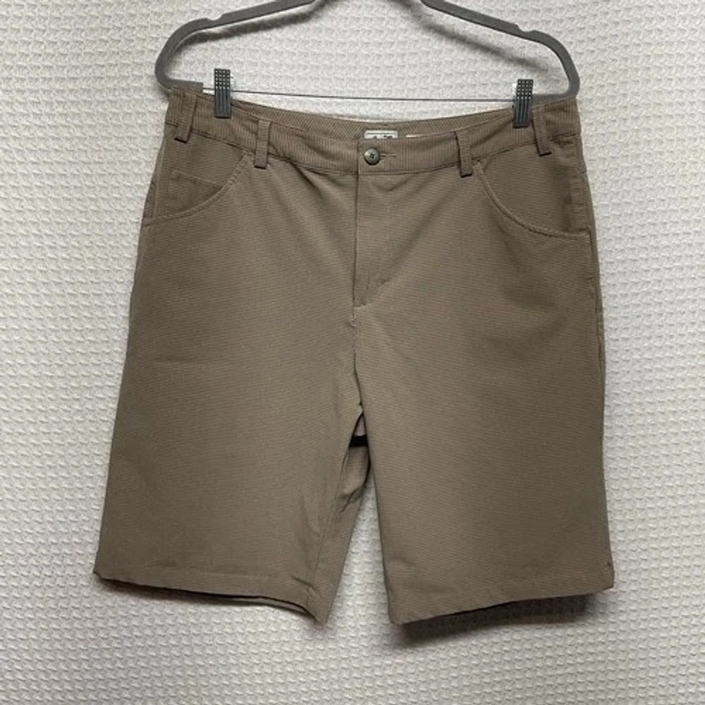 NWOT Adidas Brown Check Golf Athletic Wicking Bermuda Shorts 34 China